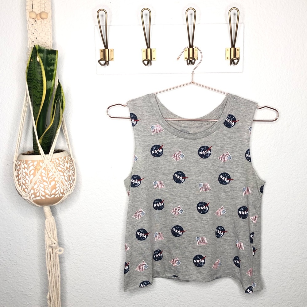 NASA Spaceship Patriotic Women’s Gray Crop Top TankTop Shirt